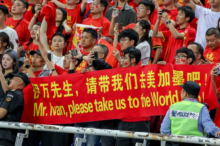  足球報：國足“史上最強主場”有望到來，國足人士稱一定爭口氣