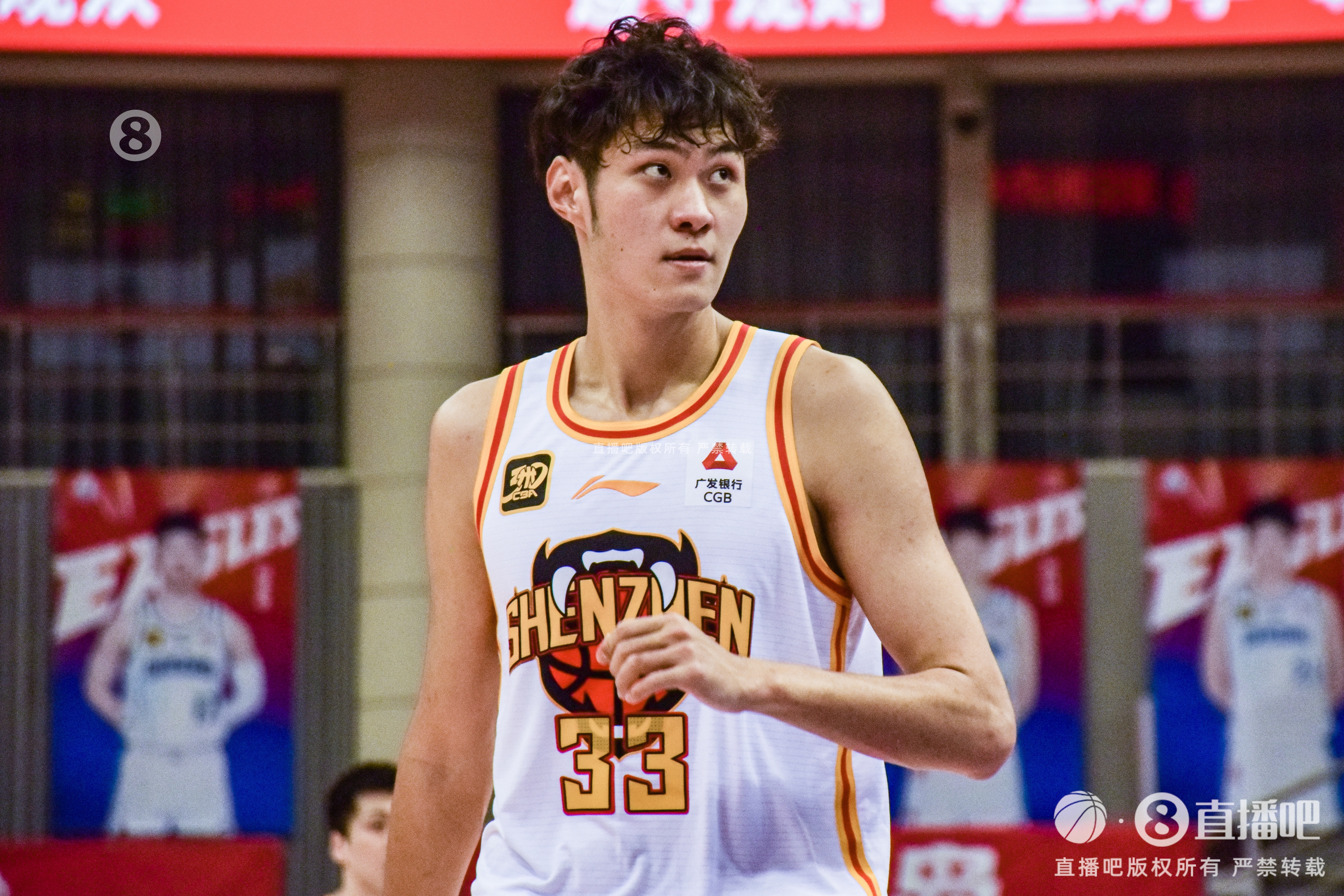  效率很高！王浩然11中8砍全隊(duì)最高26分 三分3中2