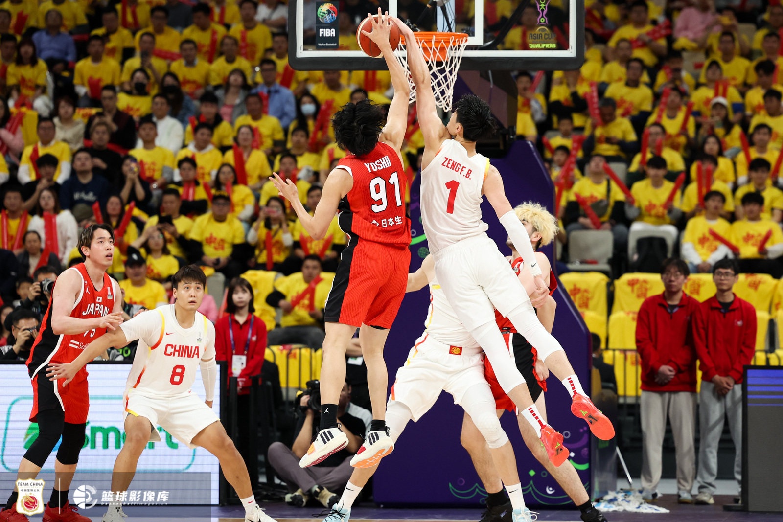  中國男籃內(nèi)外開花 曾凡博攻防一體在線 中國大勝日本42分！